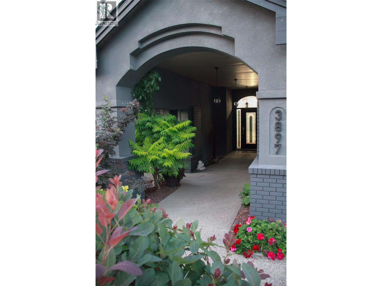 3897 Gallaghers Grange