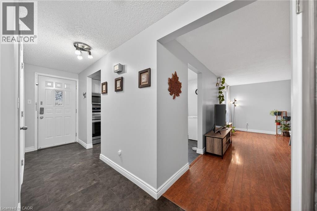 415 MORGAN Avenue Unit# 8