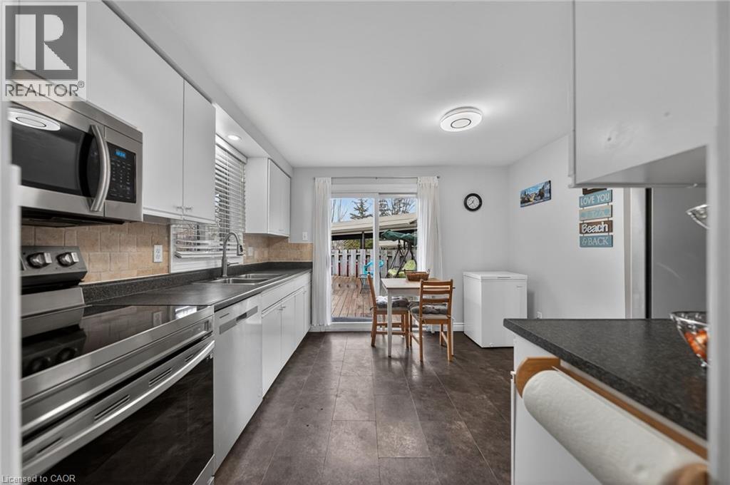 415 MORGAN Avenue Unit# 8