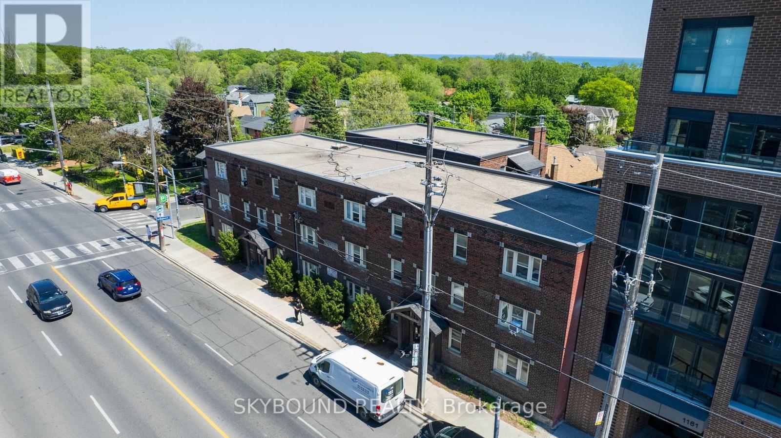 15 - 1165 KINGSTON ROAD