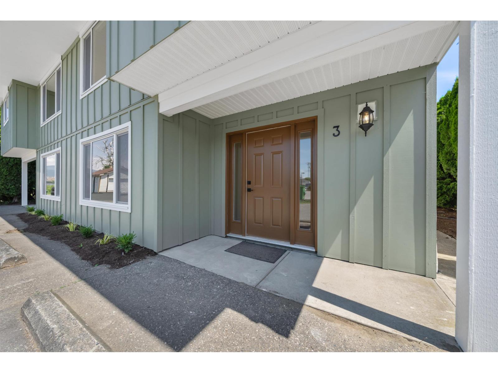 3 45741 BRITTON AVENUE|Sardis East Vedder