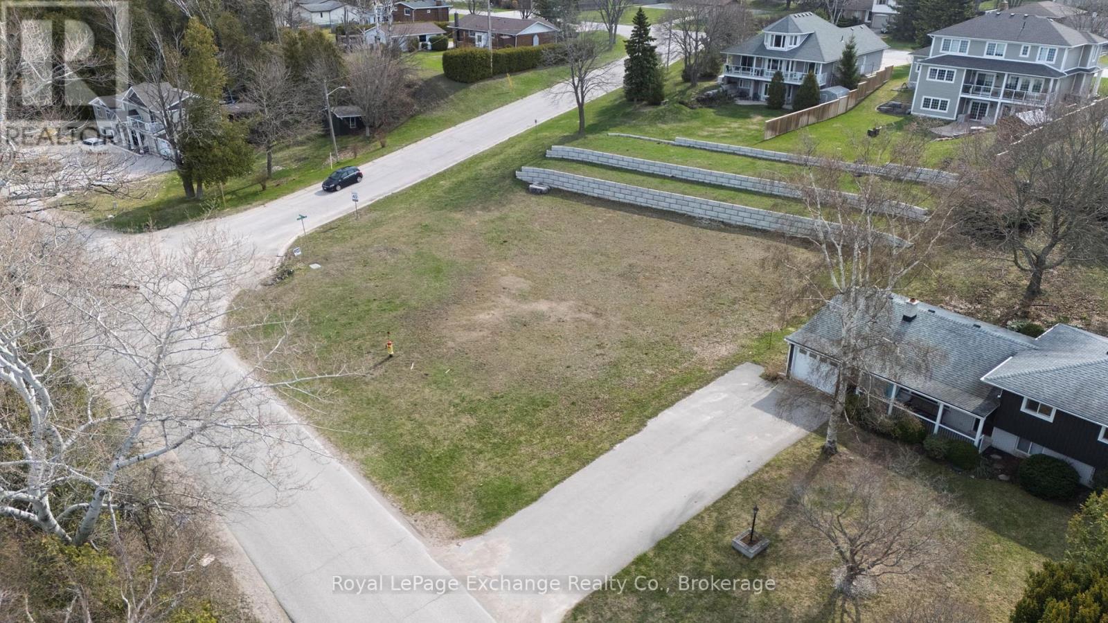 31 BOILER BEACH ROAD