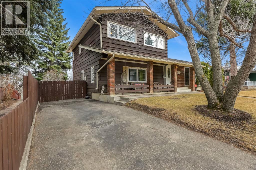 1102 Lake Christina Way SE