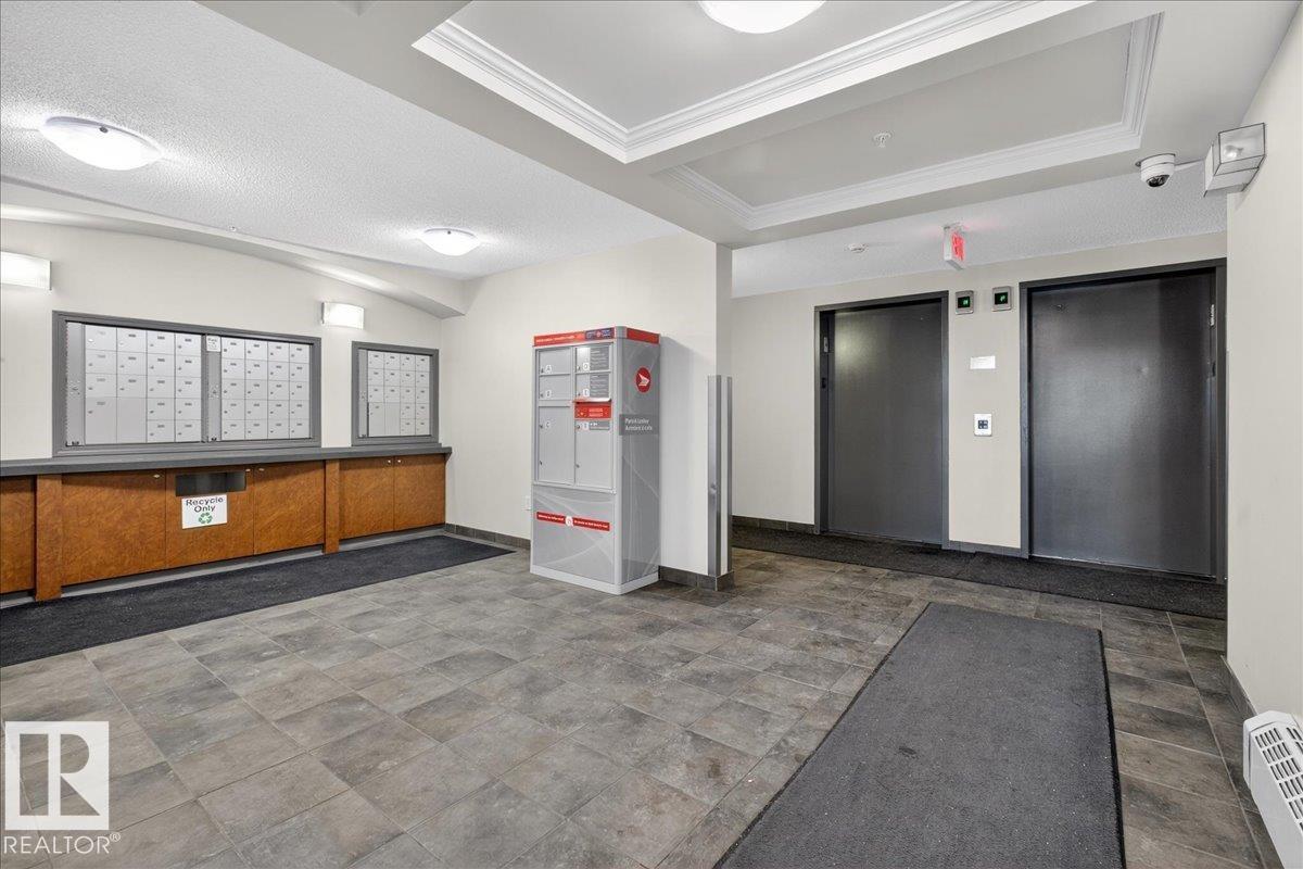 #408 636 MCALLISTER LO SW