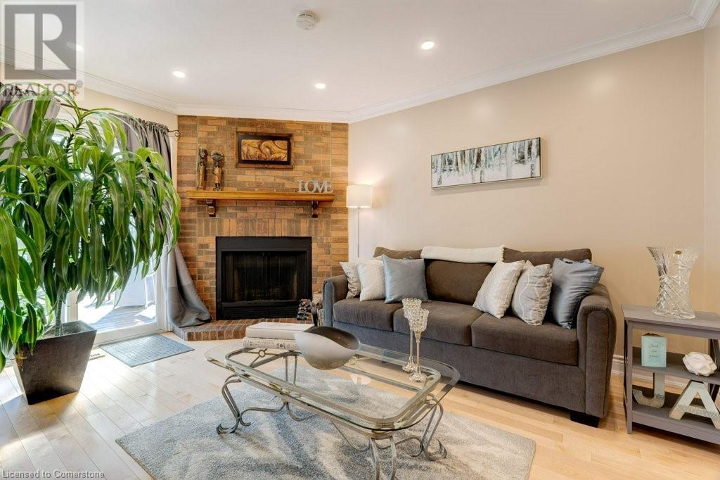 3226 VALCOURT Crescent