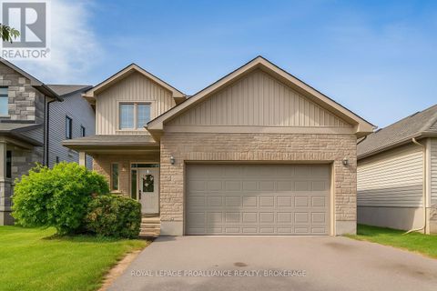 121 BLAKELY STREET Loyalist (Amherstview) ON K7N0A3