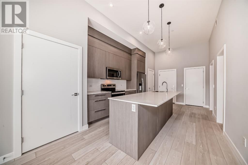 2124, 60 Skyview Ranch Road NE
