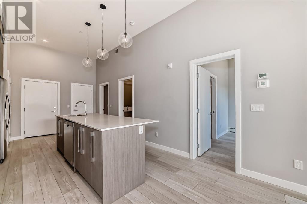 2124, 60 Skyview Ranch Road NE
