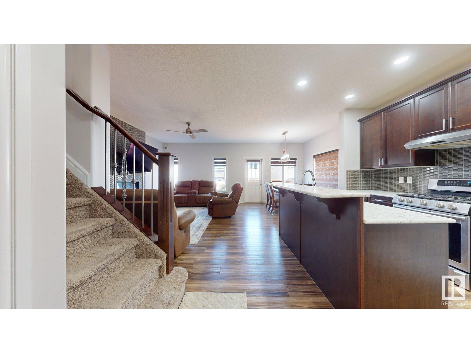 2510 16A AV NW