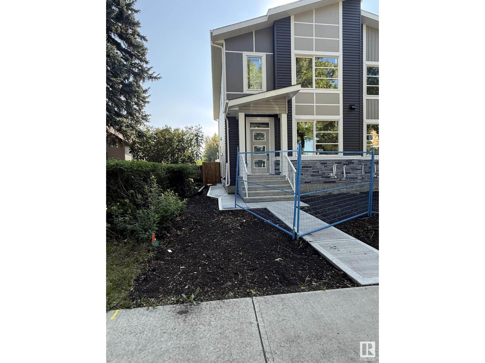 11927 123 ST NW
