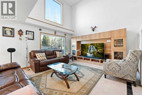 43 Edgebrook Cove NW Calgary AB T3A5N5