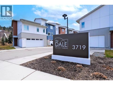 3719 Woodsdale Road Unit# 4 Lake Country BC V4V1X2