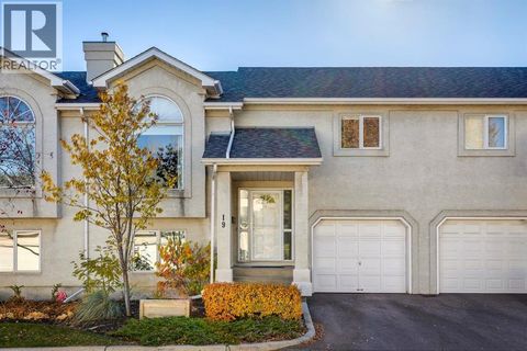 19 Sunlake Gardens SE Calgary AB T2X3G4