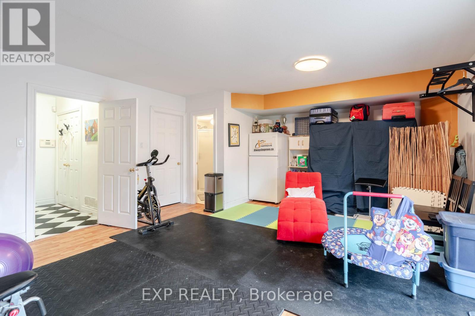 97 CASTLE GLEN CRESCENT