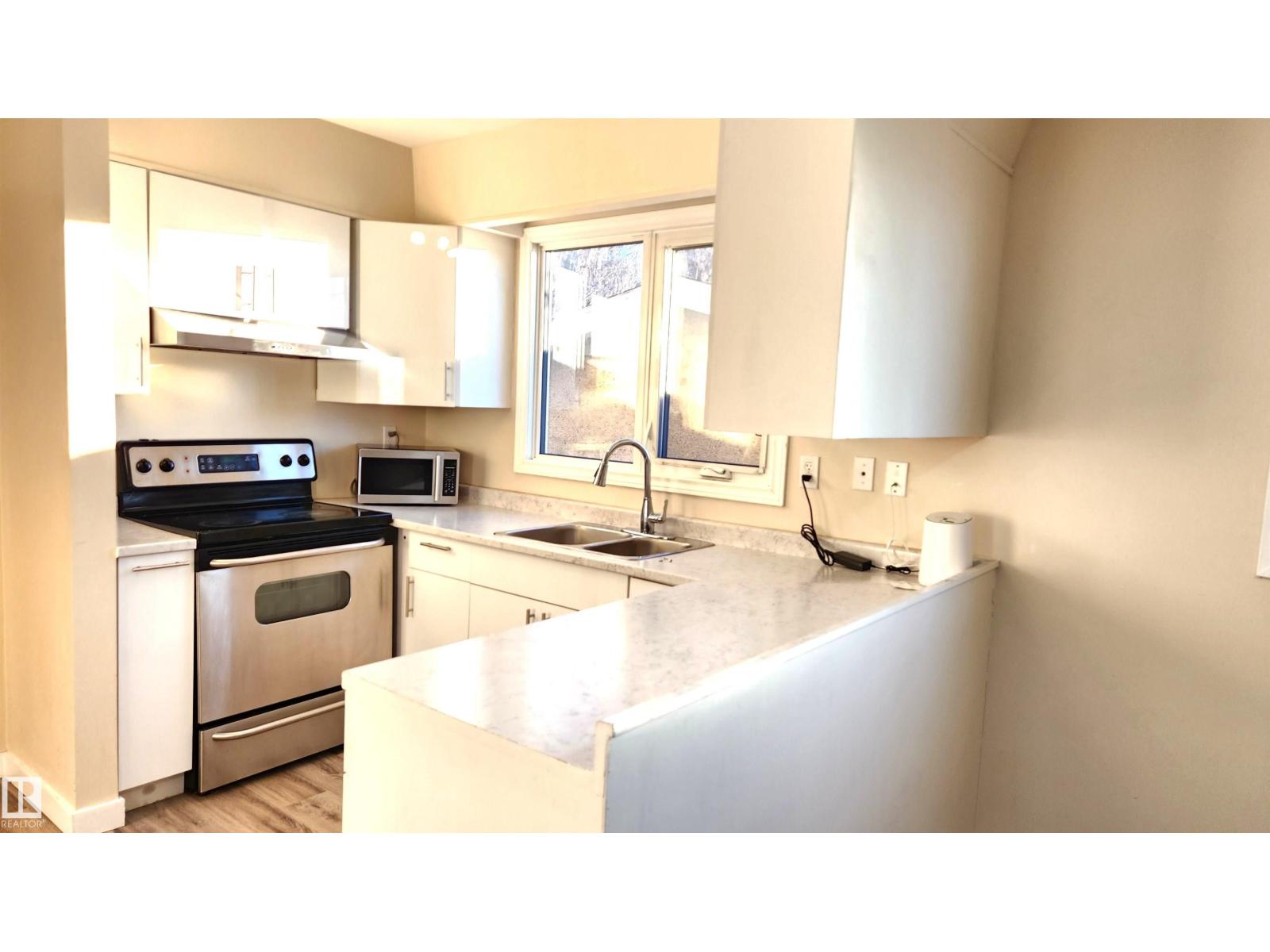 4709 106 ST NW