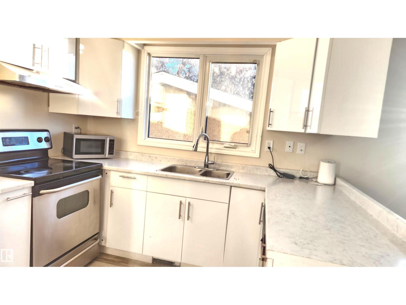 4709 106 ST NW