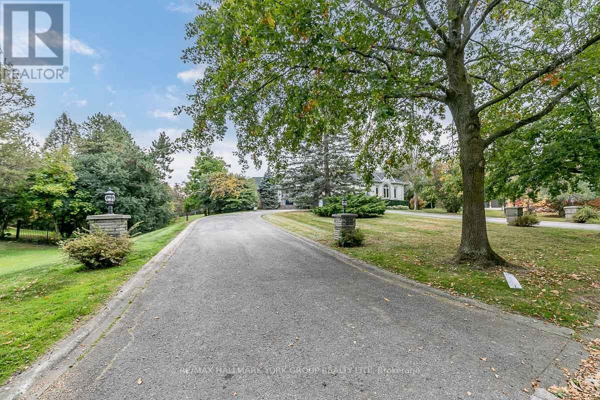 27 GLEN MEADOW LANE