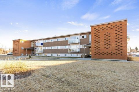 #17 6113 98 AV NW Edmonton AB T6A0A3