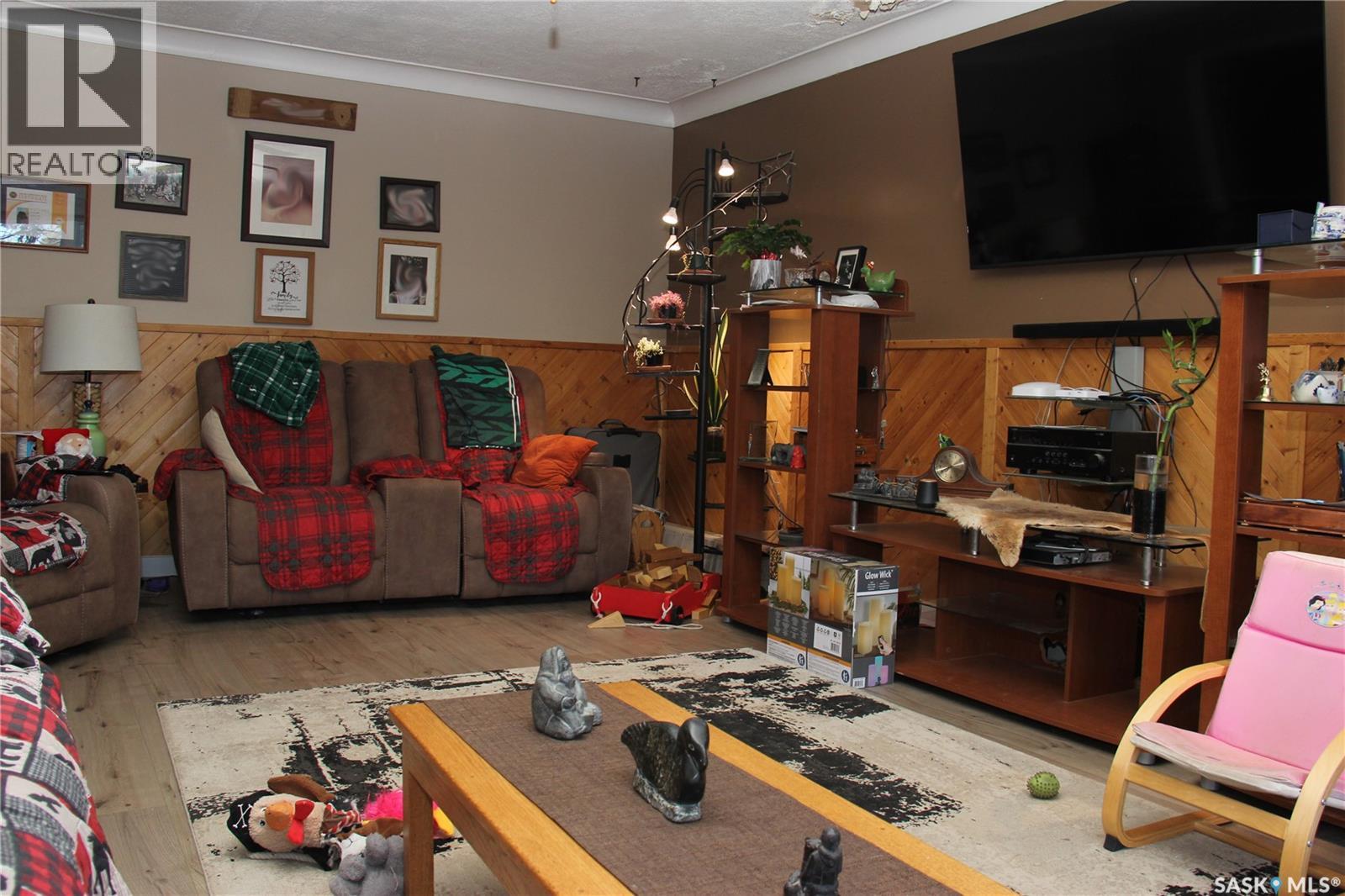 3205 Whitmore AVENUE