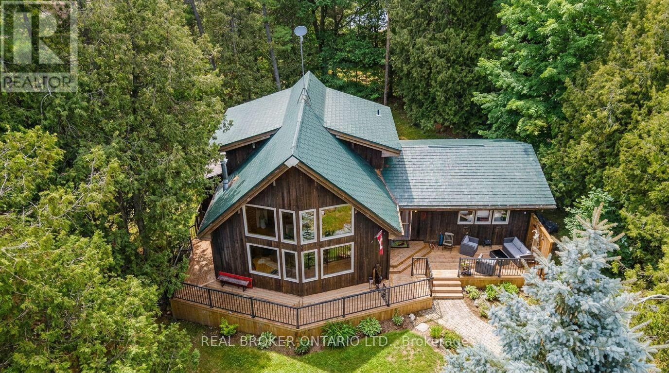 1 WOODLAND DRIVE