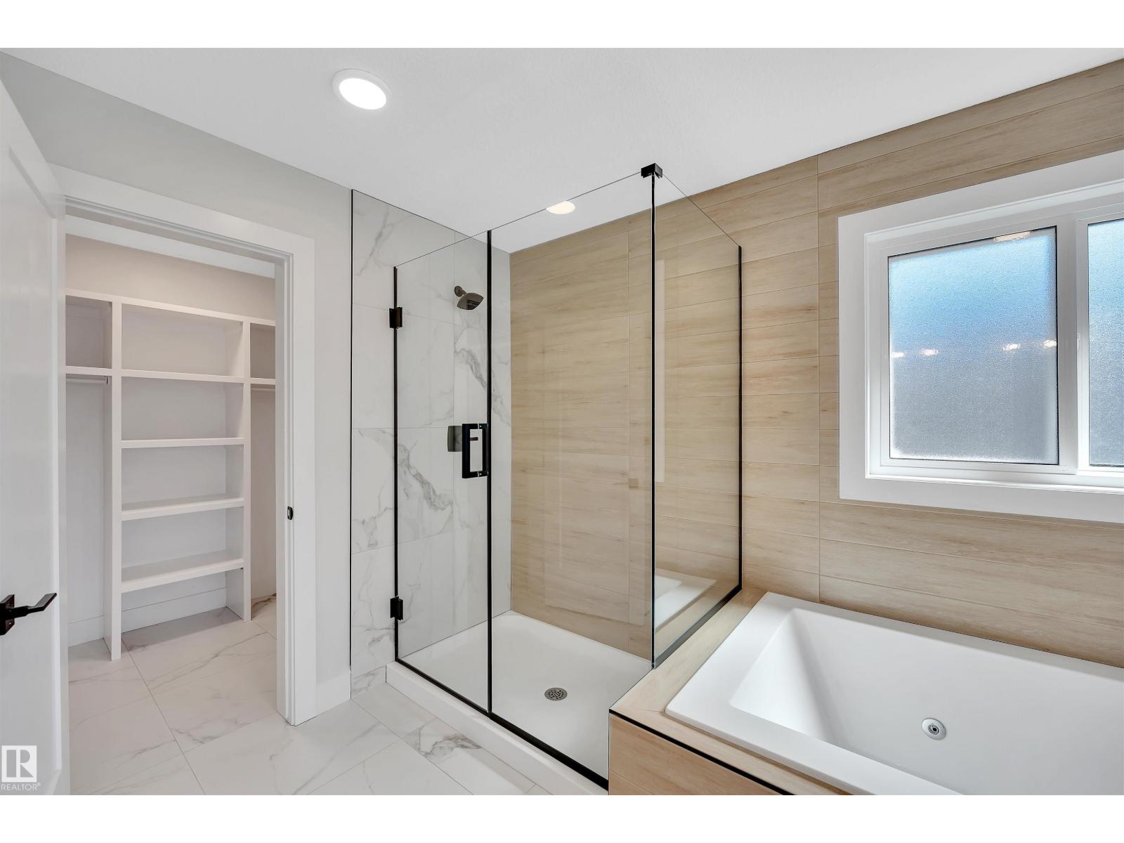 5 HILLWOOD TC