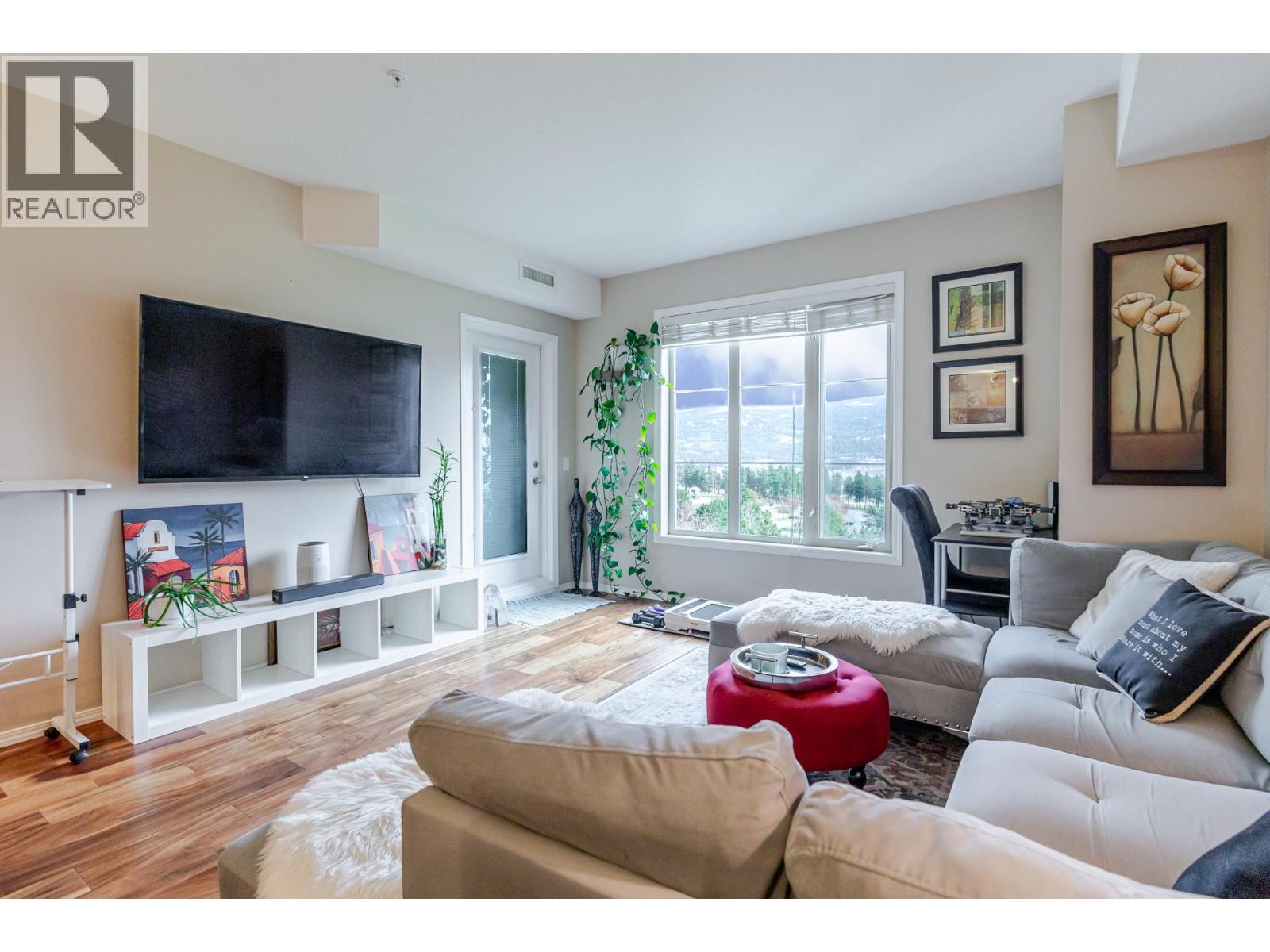 1875 Country Club Drive Unit# 1516