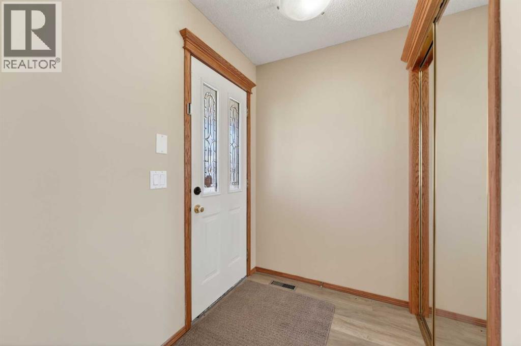 126 Evansmeade Crescent NW