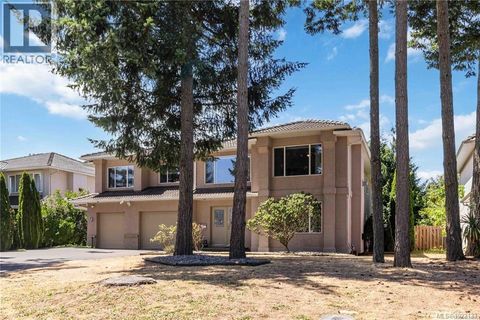 6260 Elaine Way Central Saanich BC V8Z6A1