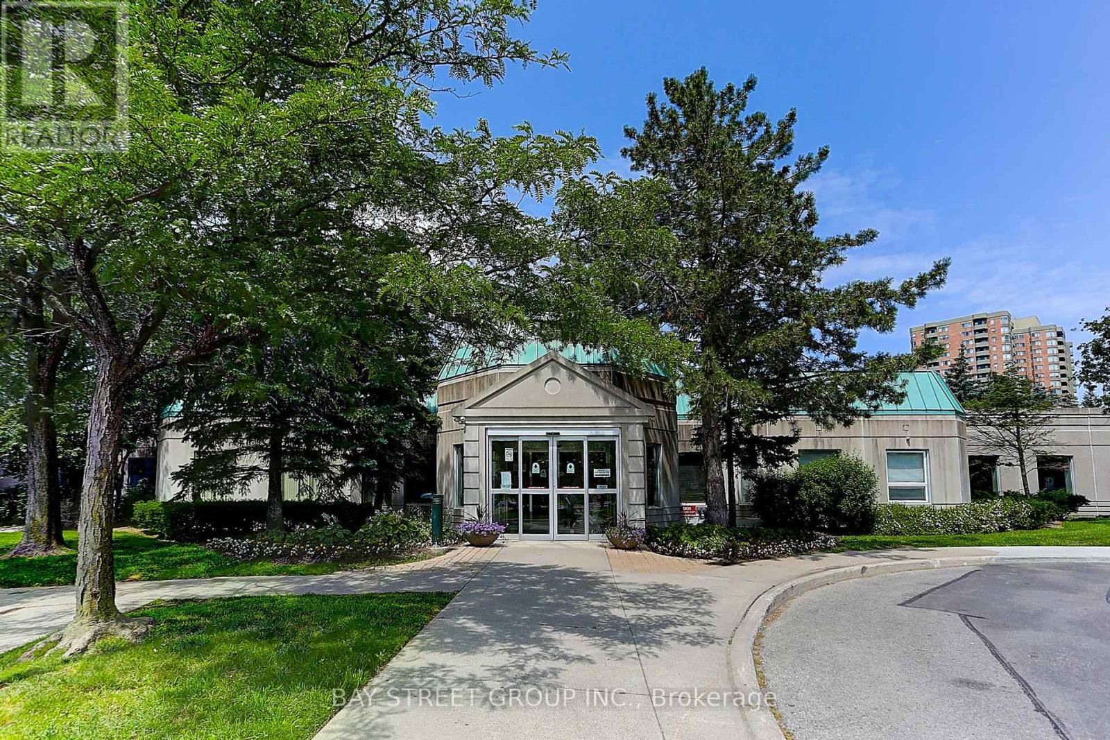 709 - 5039 FINCH AVENUE E