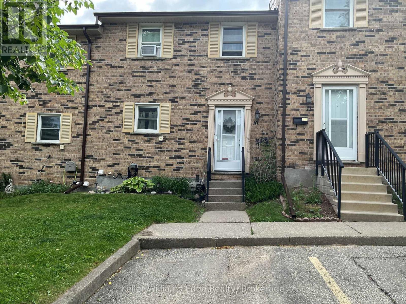 10 - 175 CEDAR STREET