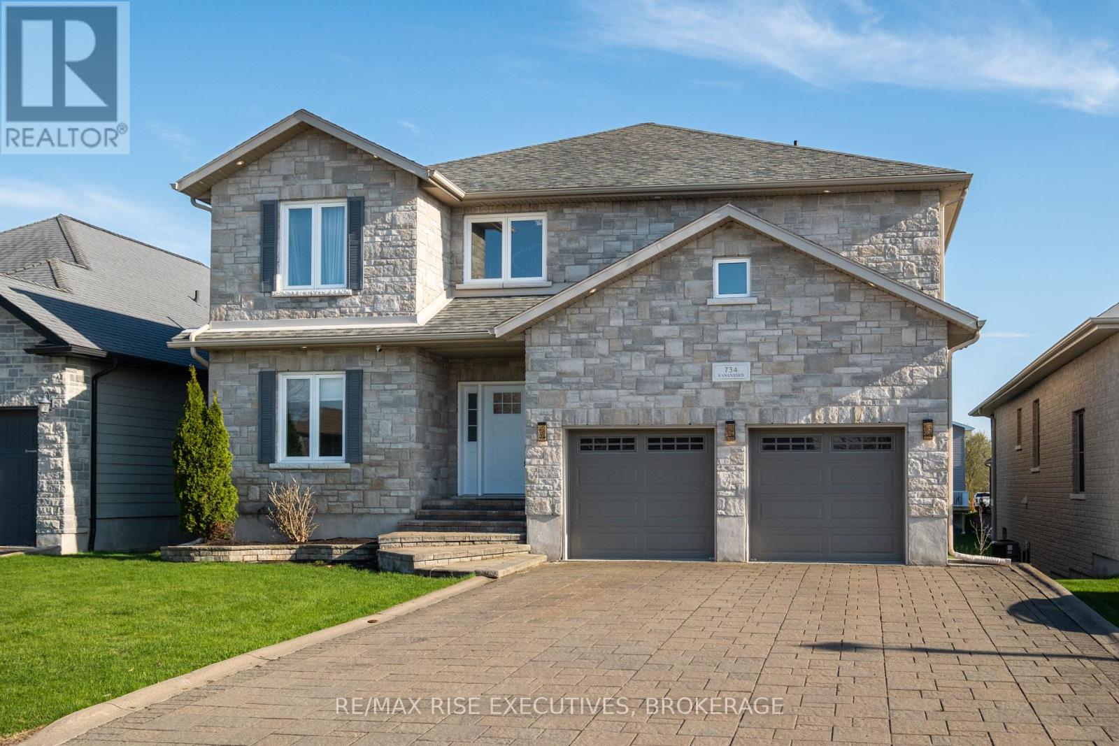 734 KANANASKIS DRIVE
