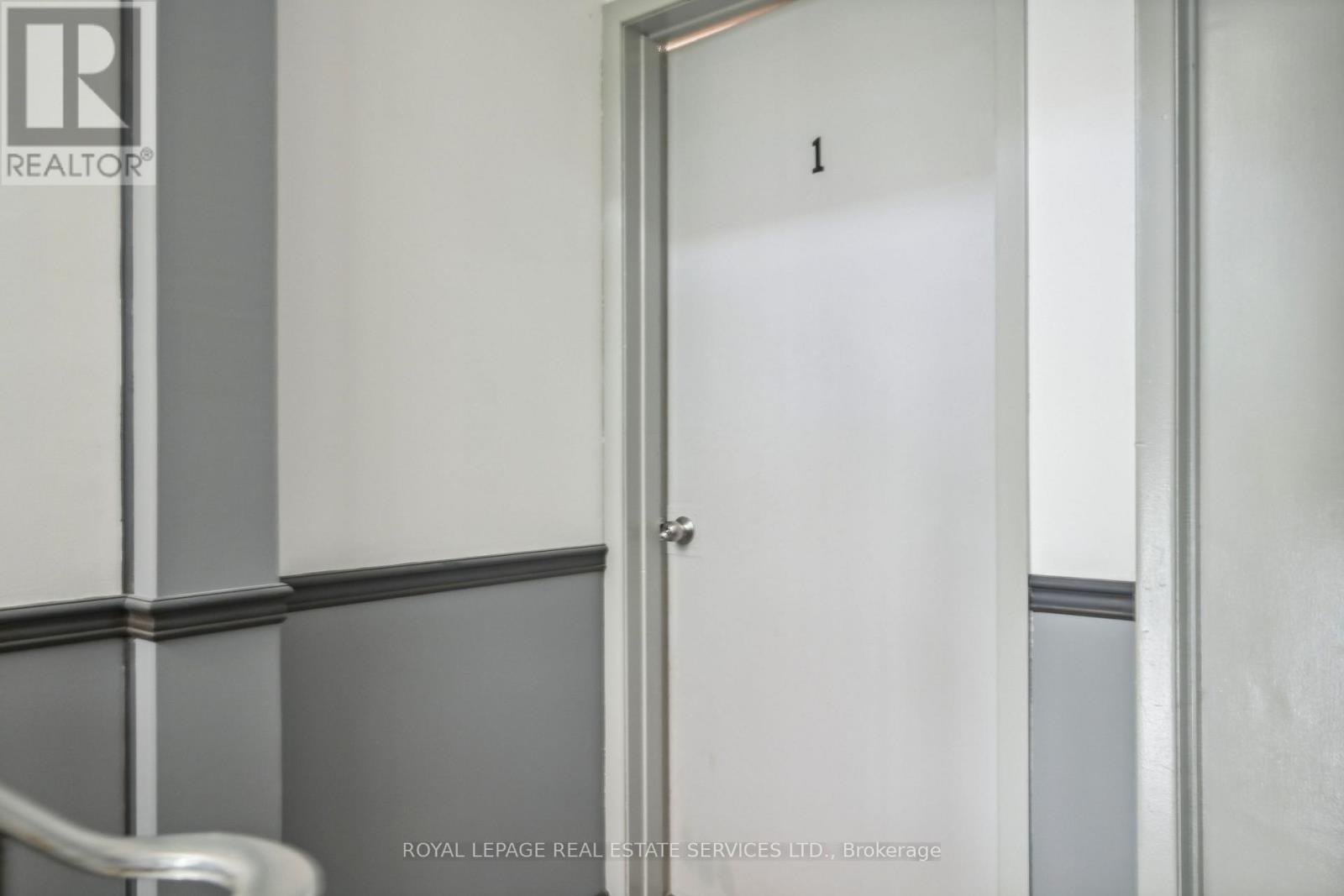 1 - 18 THIRTY THIRD STREET