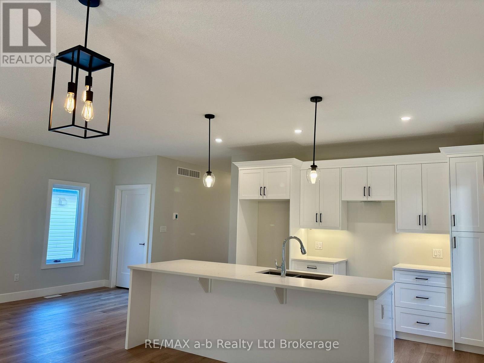 41 CASH CRESCENT