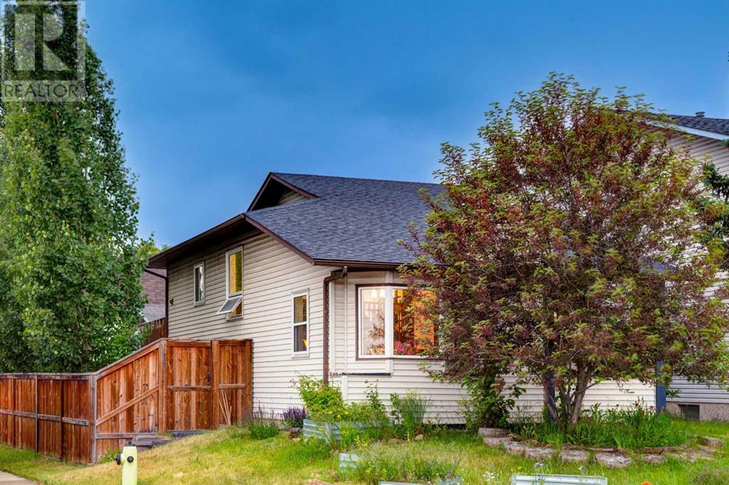 27 BEDFIELD Close NE