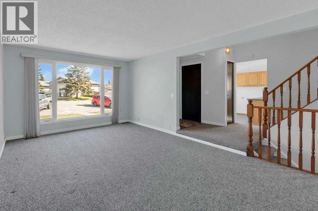 96 Fallswater Road NE