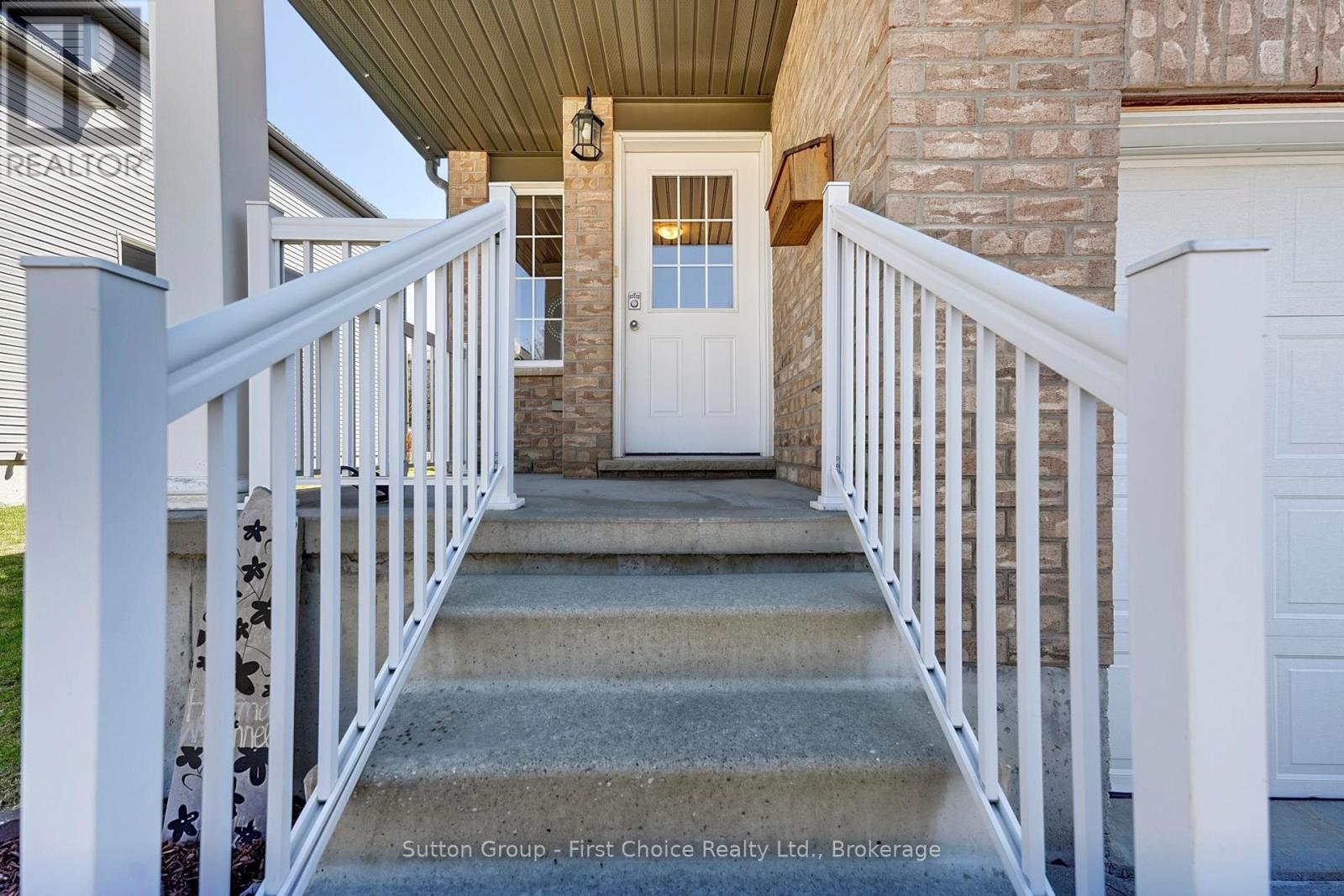 670 REID CRESCENT