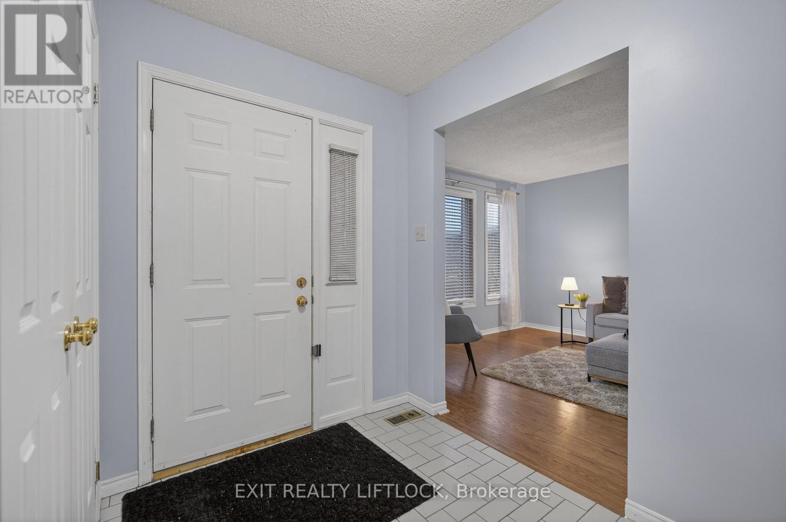 1627 RAMBLEWOOD DRIVE