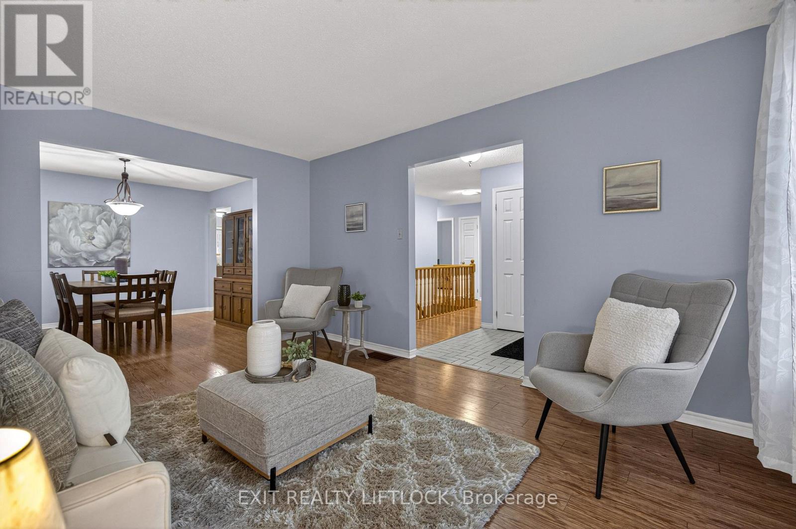 1627 RAMBLEWOOD DRIVE