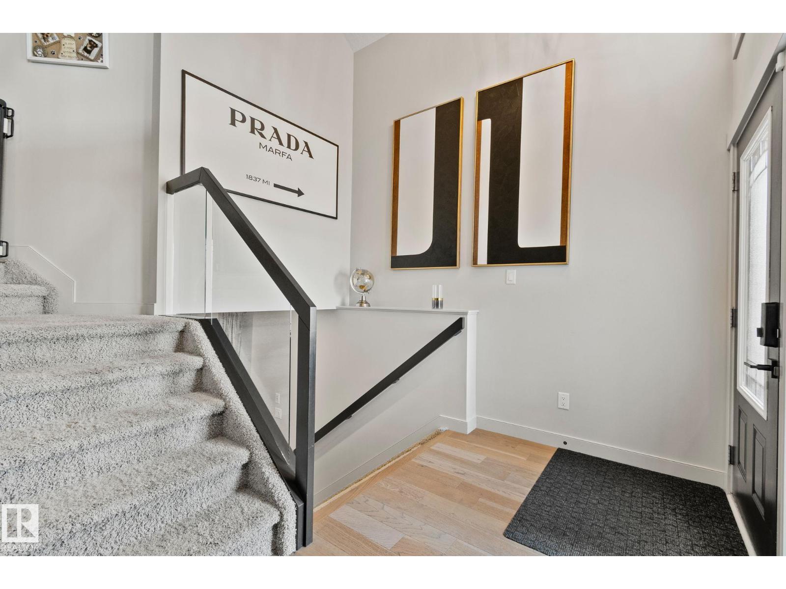 9724 223 ST NW