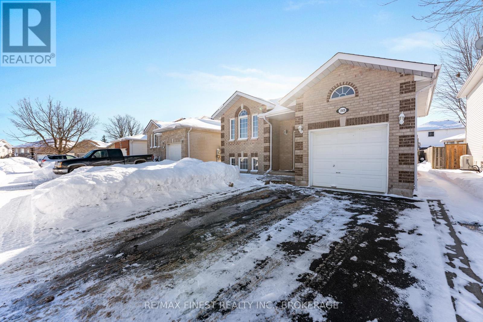 1909 SPINDLEWOOD STREET