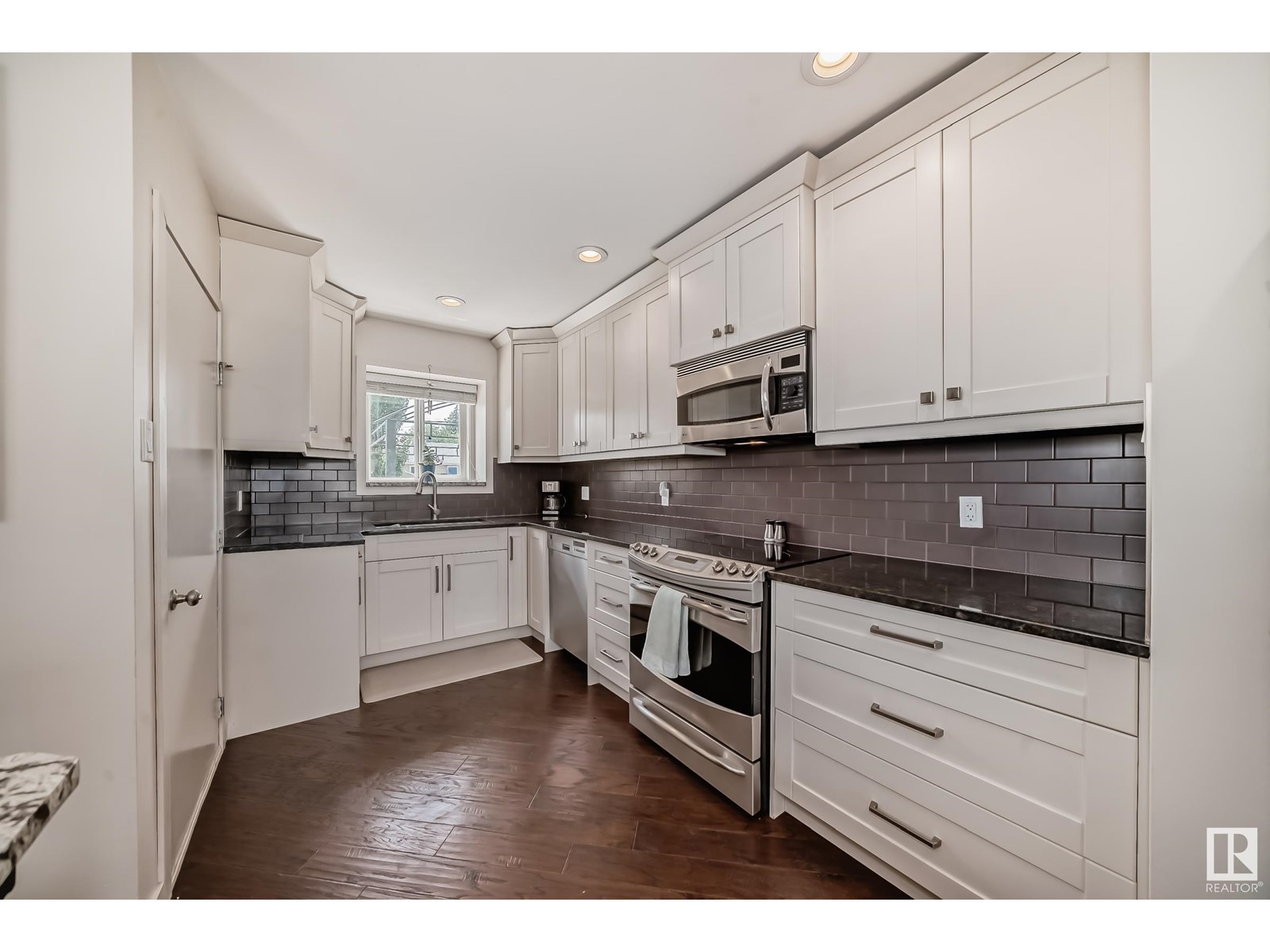 13615 135A AV NW