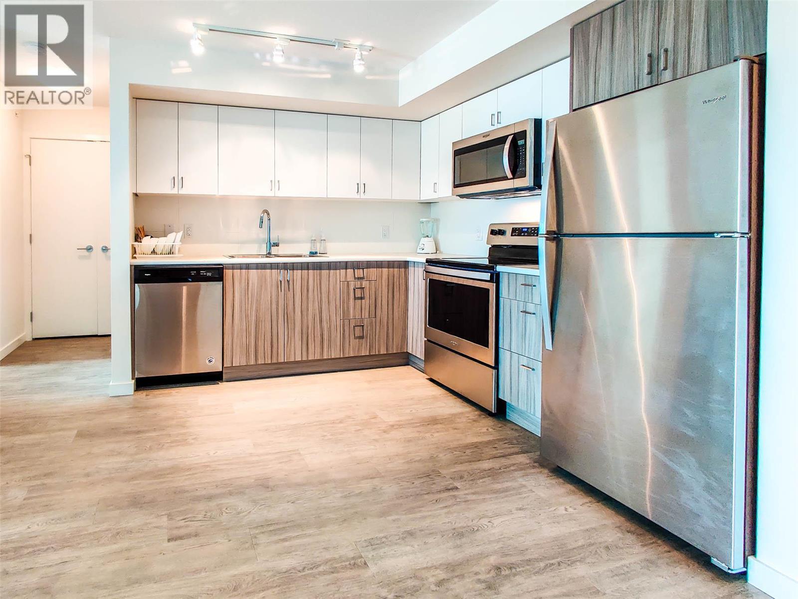 655 Academy Way Unit# PH22