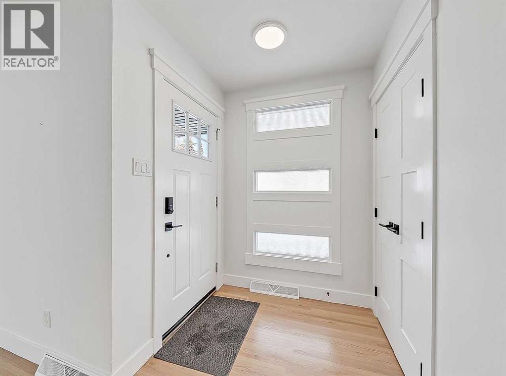 23 Cambrian Drive NW