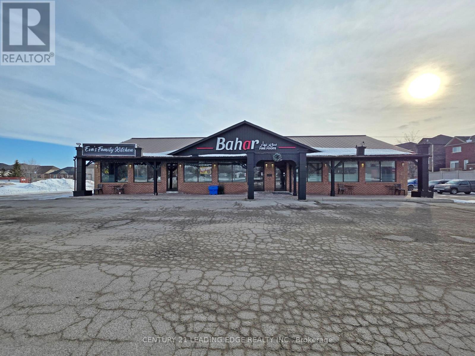 591 THE QUEENSWAY SOUTH