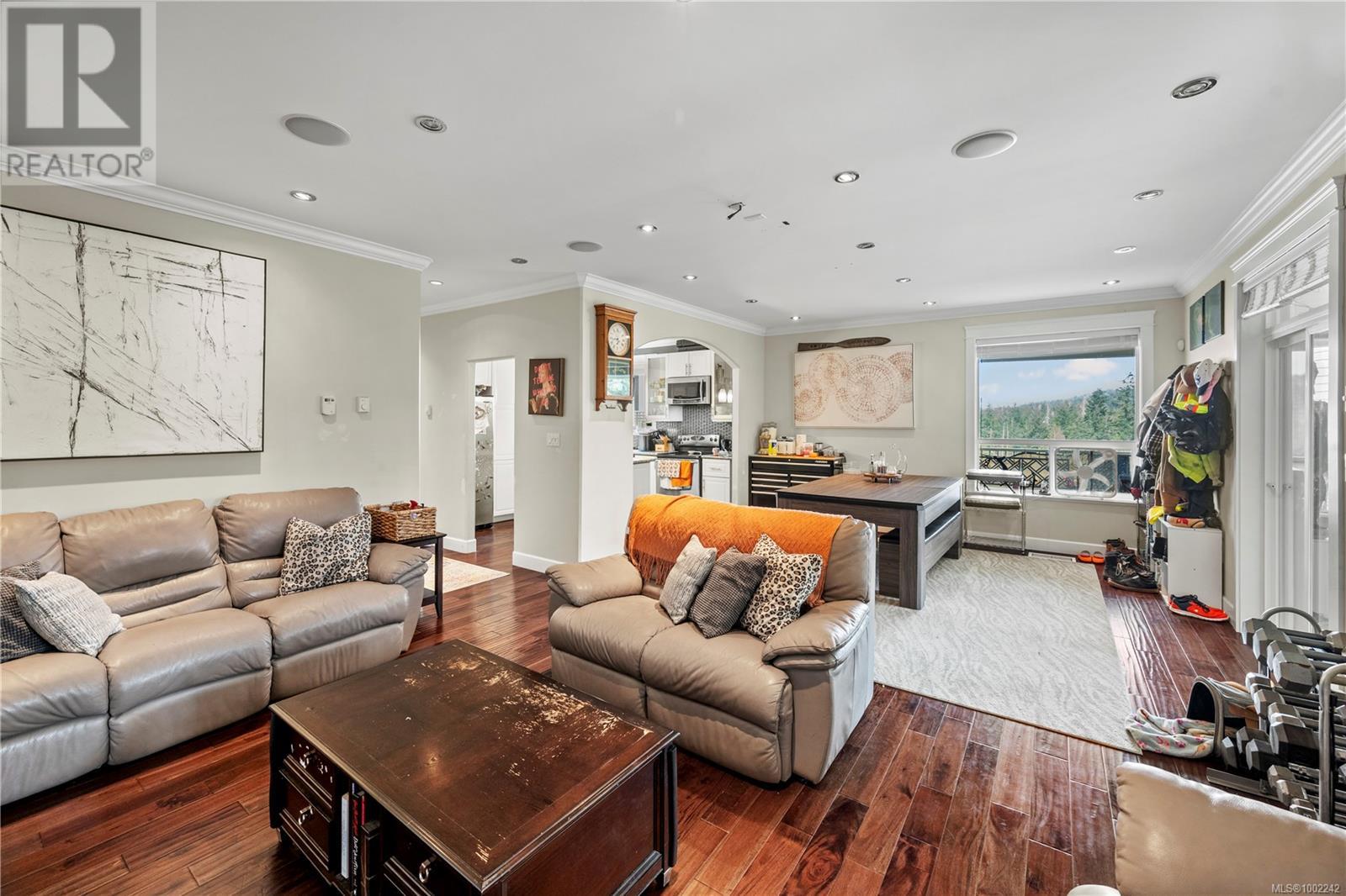 3747 Ridge Pond Dr