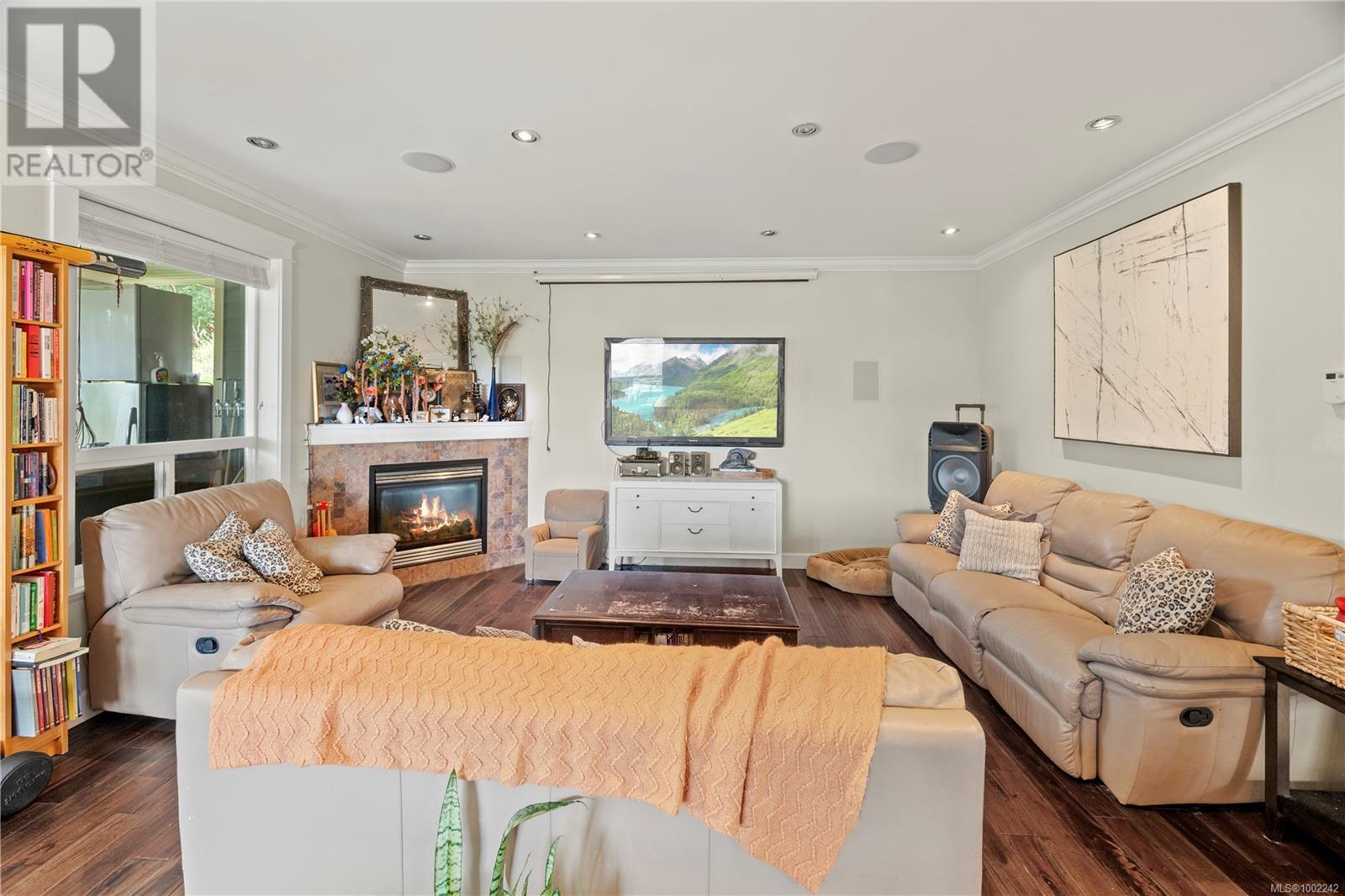3747 Ridge Pond Dr