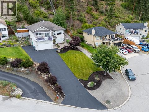 5827 Victoria Street Peachland BC V0H1X4