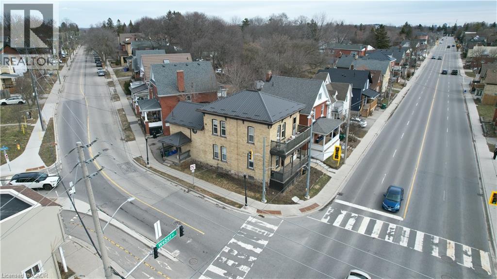 116 WEBER Street E