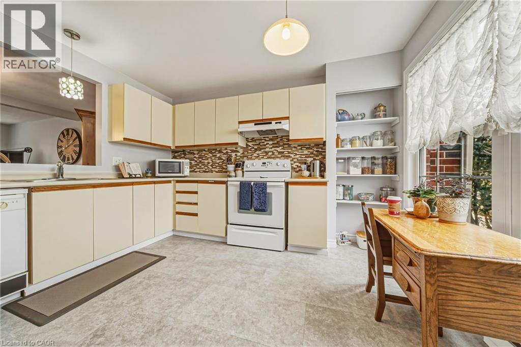 26 POPLAR Drive Unit# 25