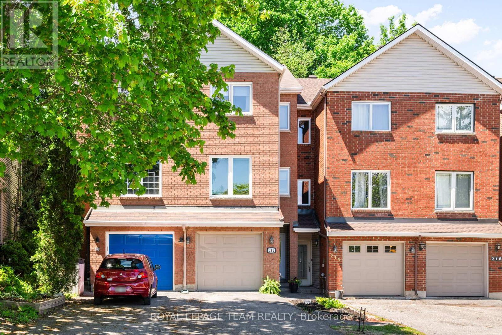 212 PROVENDER AVENUE